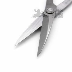 RYUGA Tijera pequeña 179 mm inox.